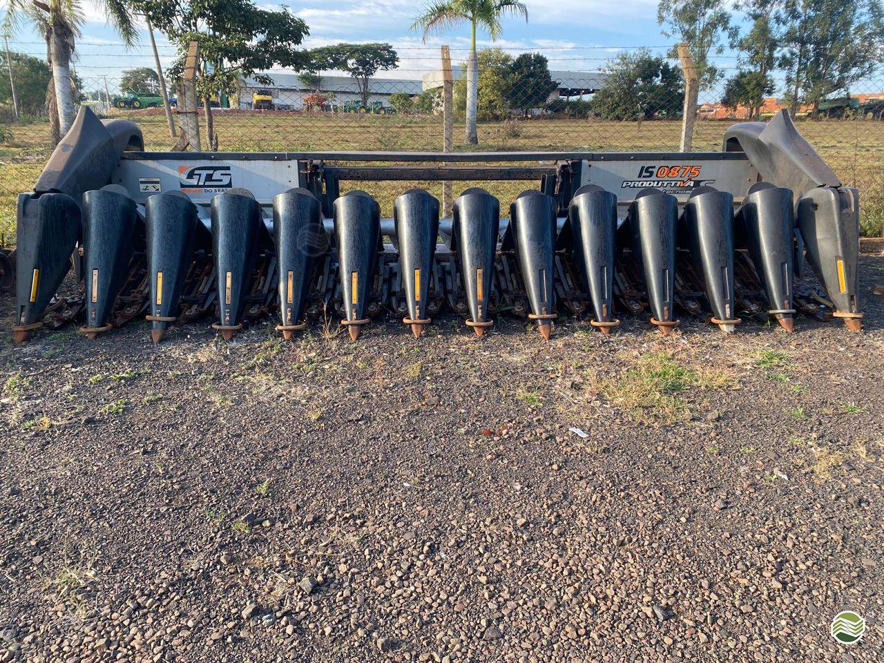 PLATAFORMA COLHEITADEIRA GTS PRODUTTIVA 1345 RG Equipamentos Agrícolas OURINHOS SÃO PAULO SP
